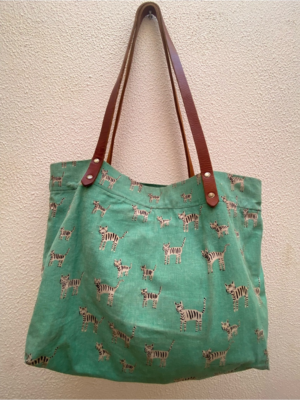 65 South Knitting Bucket Bag – Tiger Themed Fabric Tote